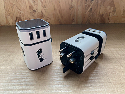 舊鞋救命旅行萬國充電座